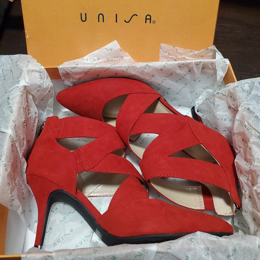 Pointed Shoes